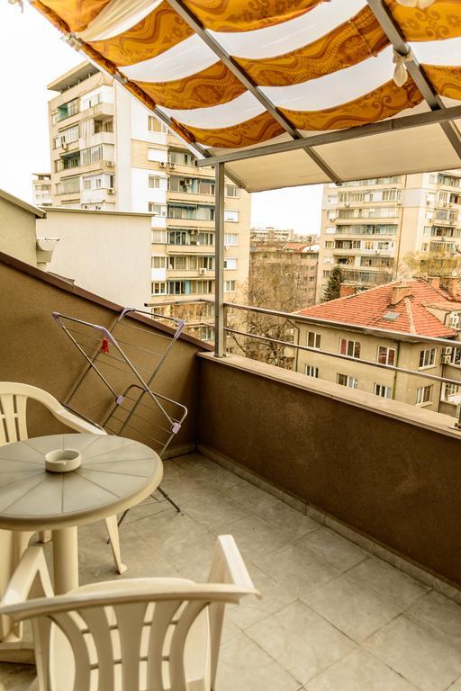Apartment Leonardo Da Vinci Plovdiv Exteriör bild