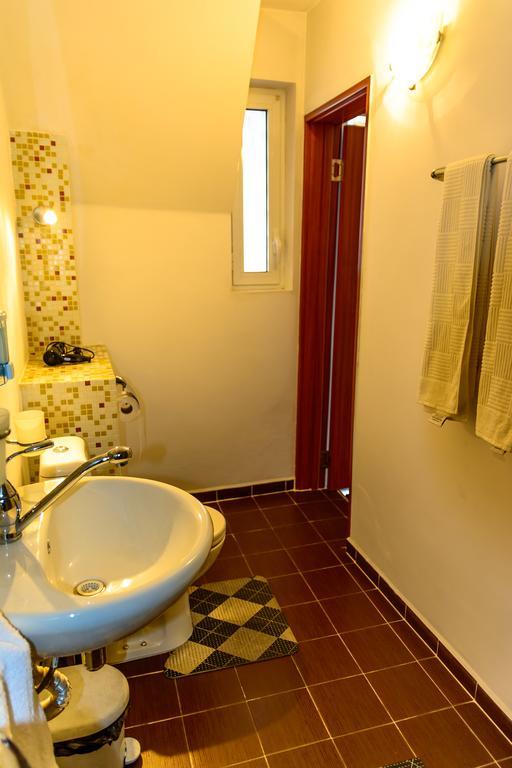 Apartment Leonardo Da Vinci Plovdiv Exteriör bild
